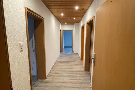 Wohnung Günzburg - 3 Zimmer, 86 m&sup2;, 1.250&euro; | Angebot:26596684
