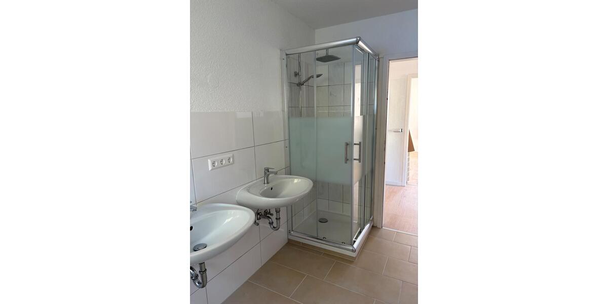 Erdgeschoßwohnung Überlingen - 3 Zimmer, 100 m&sup2;, 1.130&euro; | Angebot:24641646