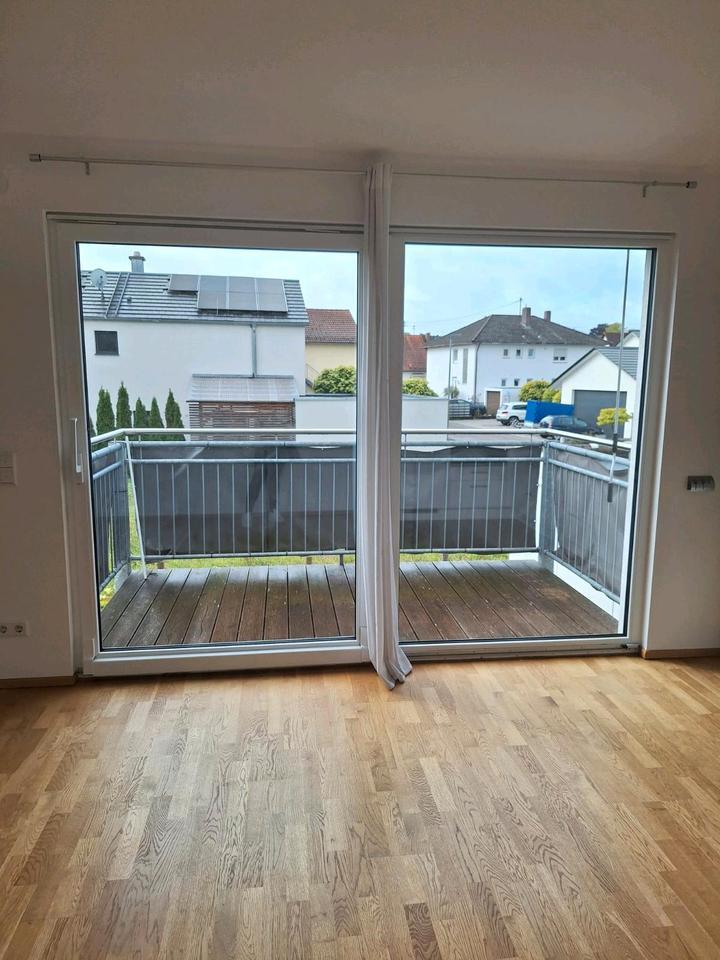 Helle 2-Zimmer Wohnung mit BalkonGarage Neu, Wettstetten