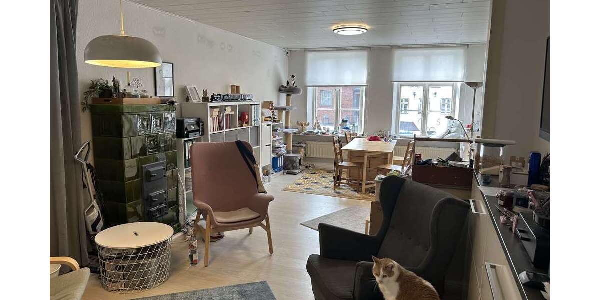 Etagenwohnung Husum Altstadt - 4 Zimmer, 100 m&sup2;, 941&euro; | Angebot:26387324