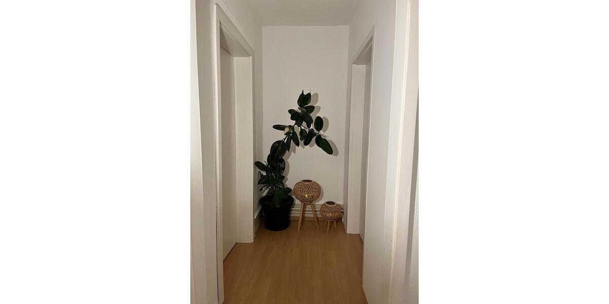 Wohnen auf Zeit Tuttlingen - 4 Zimmer, 7 m&sup2;, 200&euro; | Angebot:24843160