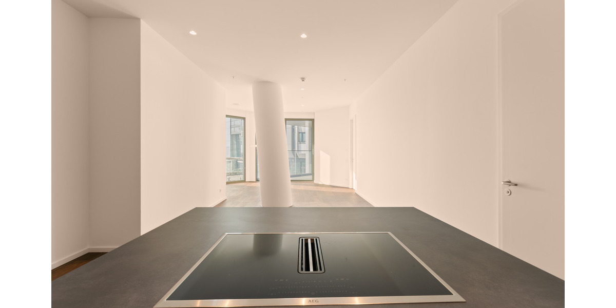 Etagenwohnung Frankfurt am Main Innenstadt - 2 Zimmer, 82 m&sup2;, 2.115&euro; | Angebot:26092972