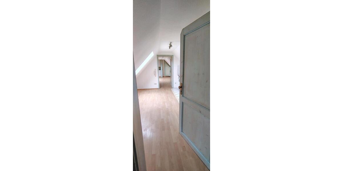 Dachgeschoßwohnung Altensteig - 1 Zimmer, 35 m&sup2;, 330&euro; | Angebot:24714883