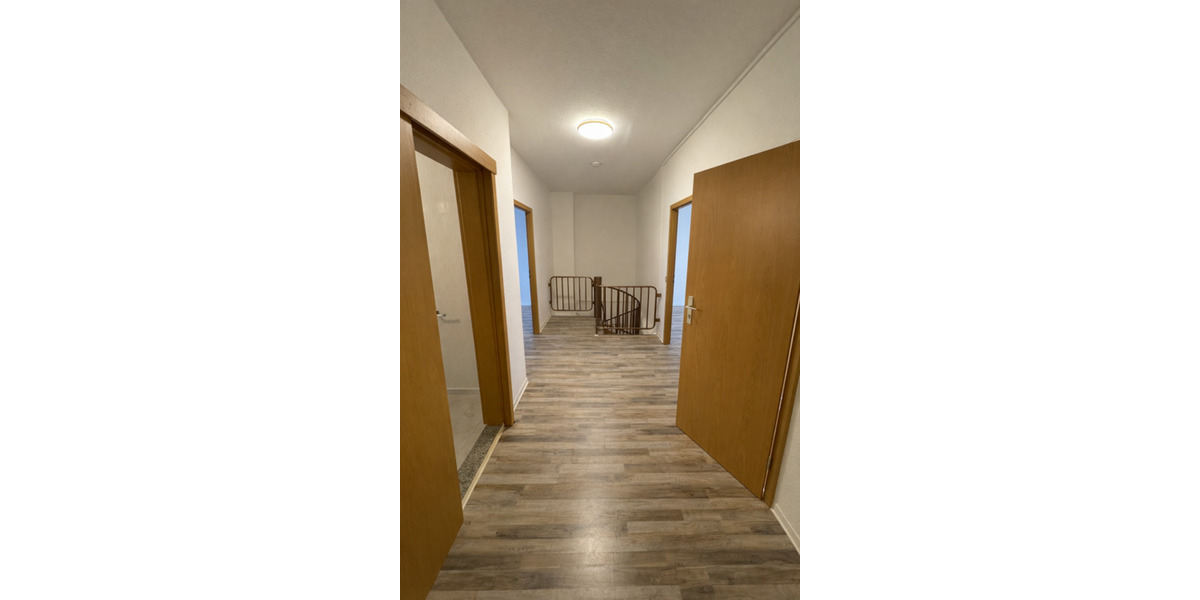 Wohnen auf Zeit Neubrandenburg - 1 Zimmer, 150 m&sup2;, 365&euro; | Angebot:25137078