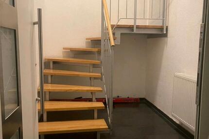 Haus Engen - 5 Zimmer, 210 m&sup2;, 1.900&euro; | Angebot:26228328