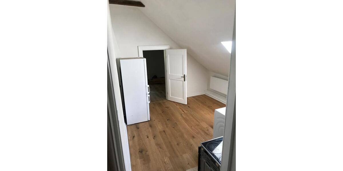 Dachgeschoßwohnung Wuppertal Gemarkung Elberfeld - 2 Zimmer, 66 m&sup2;, 600&euro; | Angebot:24651211