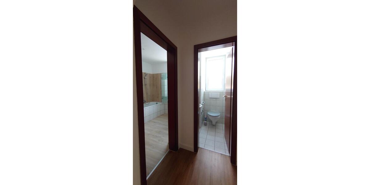 Erdgeschoßwohnung Sonneberg - 3 Zimmer, 89 m&sup2;, 680&euro; | Angebot:24743895