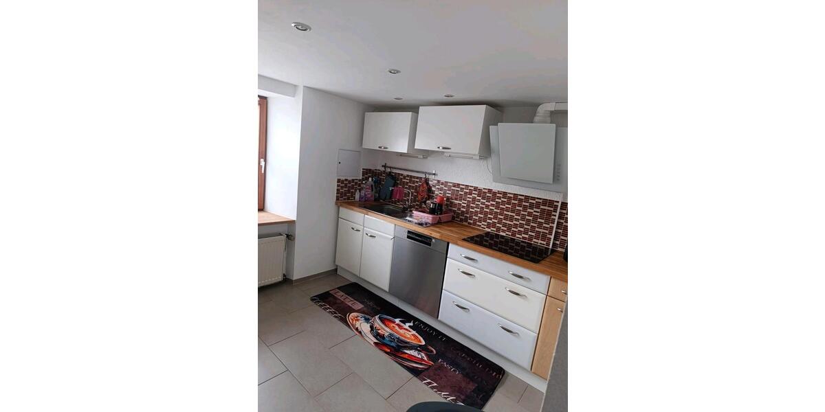 Etagenwohnung Görwihl - 6 Zimmer, 175 m&sup2;, 1.500&euro; | Angebot:26423402
