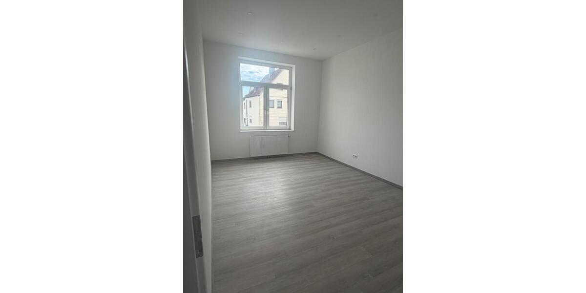 Erdgeschoßwohnung Hameln Kernstadt - 4 Zimmer, 105 m&sup2;, 880&euro; | Angebot:26024706