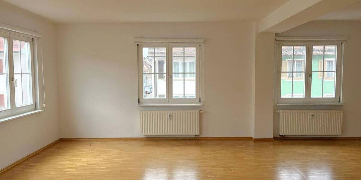 Etagenwohnung Freudenstadt - 3 Zimmer, 132 m&sup2;, 995&euro; | Angebot:26544875