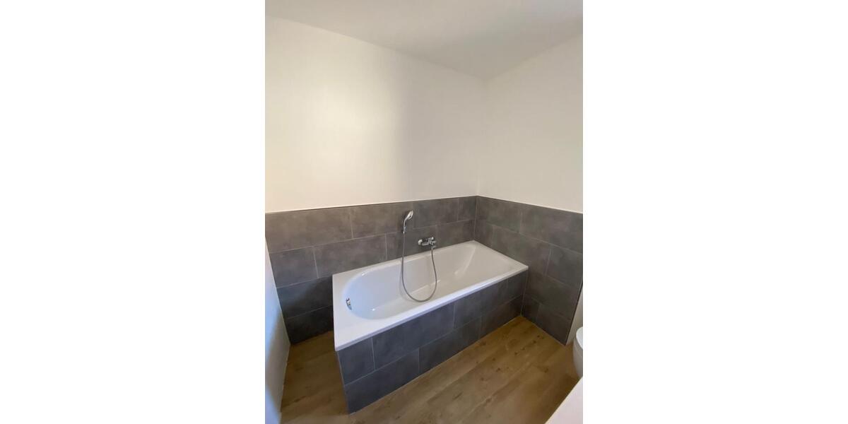 Erdgeschoßwohnung Waldshut-Tiengen Tiengen - 3.5 Zimmer, 86 m&sup2;, 850&euro; | Angebot:25858037