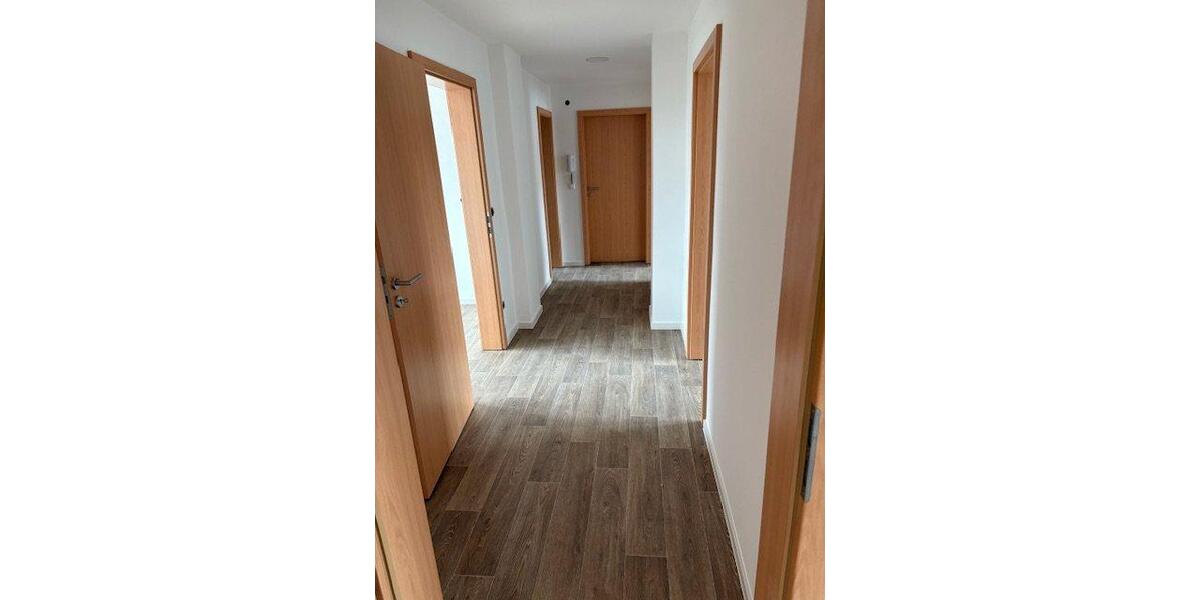 Etagenwohnung Haselbachtal - 4 Zimmer, 82 m&sup2;, 650&euro; | Angebot:26008276