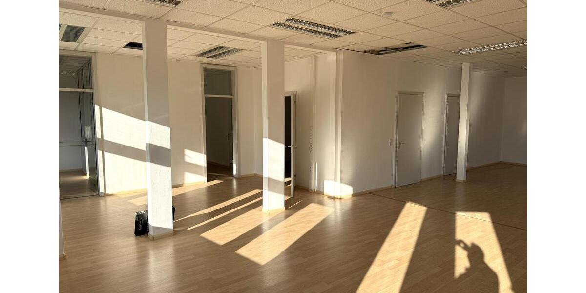 Gewerbeobjekt Freiburg im Breisgau - 2.290&euro; | Angebot:22588890