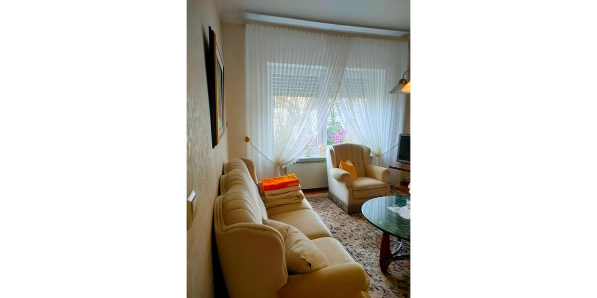 Etagenwohnung Backnang - 4 Zimmer, 100 m&sup2;, 1.250&euro; | Angebot:25165018