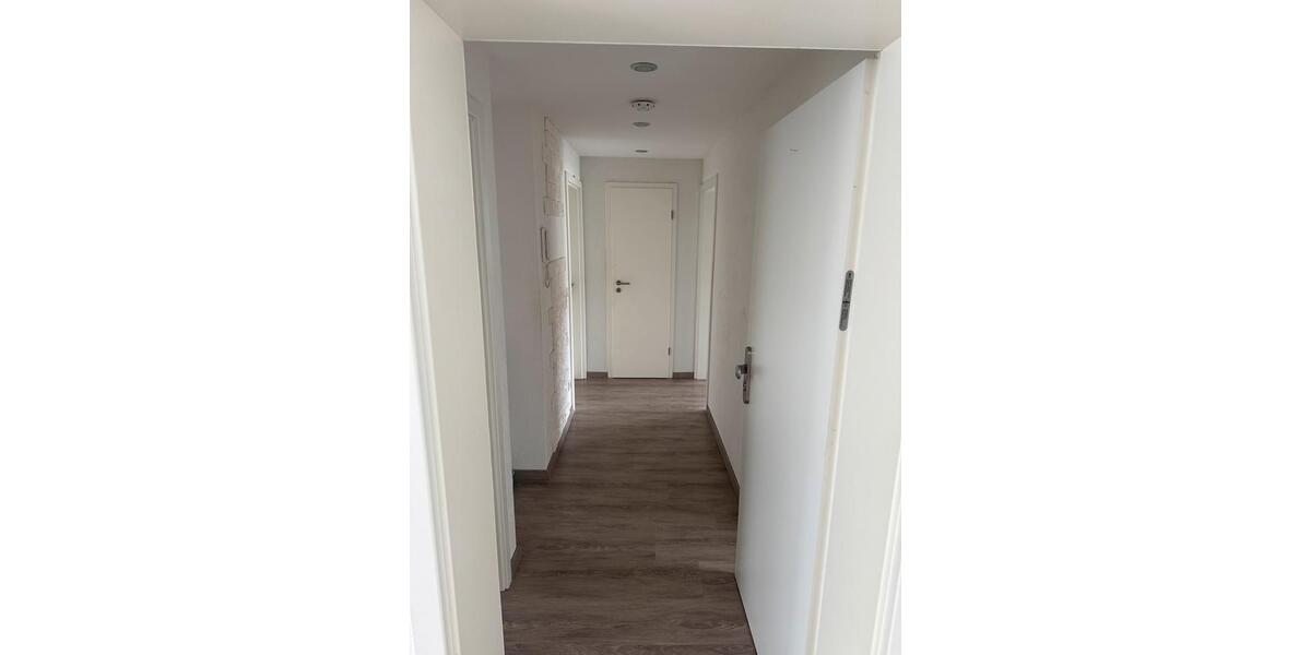 Etagenwohnung Villingen-Schwenningen Schwenningen - 3 Zimmer, 74 m&sup2;, 900&euro; | Angebot:26039747