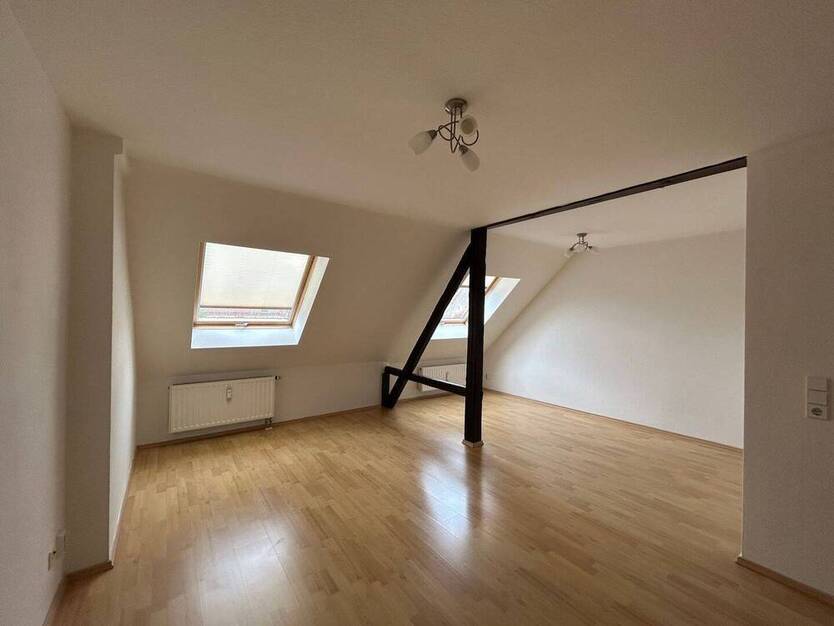 charmante Dachgeschoss-Wohnung in Zittau-West
