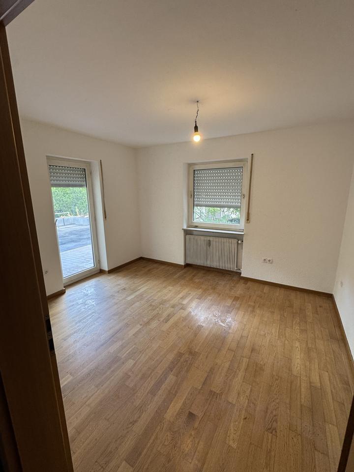 2-Zimmer Ideal als WG Singles oder Paare - mit Dachterrasse und Blick auf die Marienburg