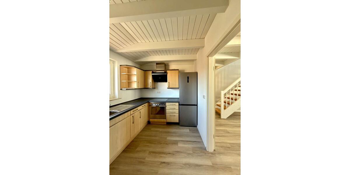 Etagenwohnung Sickte - 3 Zimmer, 102 m&sup2;, 1.100&euro; | Angebot:26284891