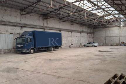 Vielseitige Lager- und Produktionshalle und großzügiger Andienung in Hannover-Misburg zimmer