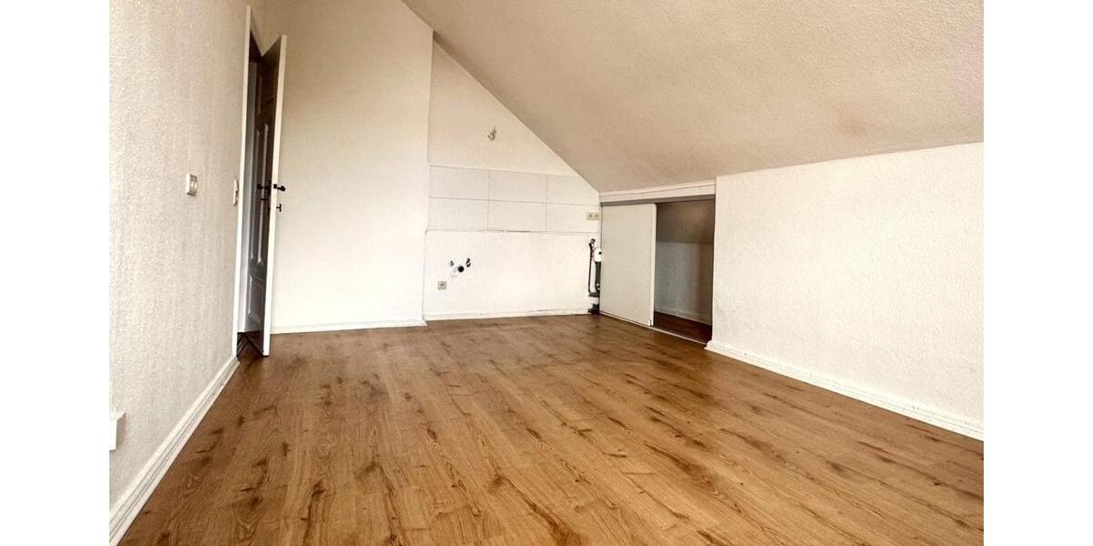 Dachgeschoßwohnung Bad Freienwalde (Oder) - 2.5 Zimmer, 72 m&sup2;, 510&euro; | Angebot:26507484