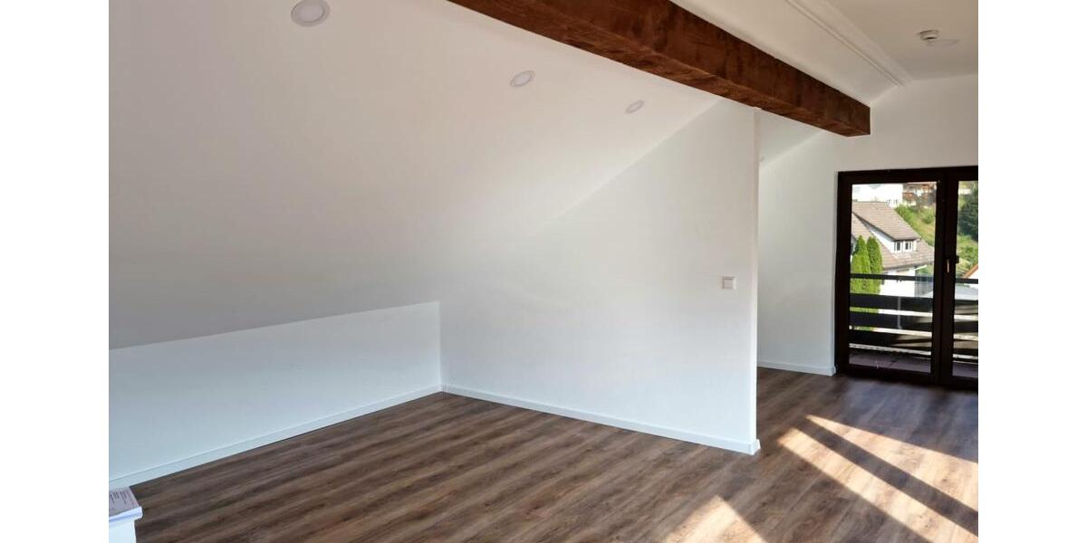 Dachgeschoßwohnung Offenburg - 1.5 Zimmer, 63 m&sup2;, 700&euro; | Angebot:24430779