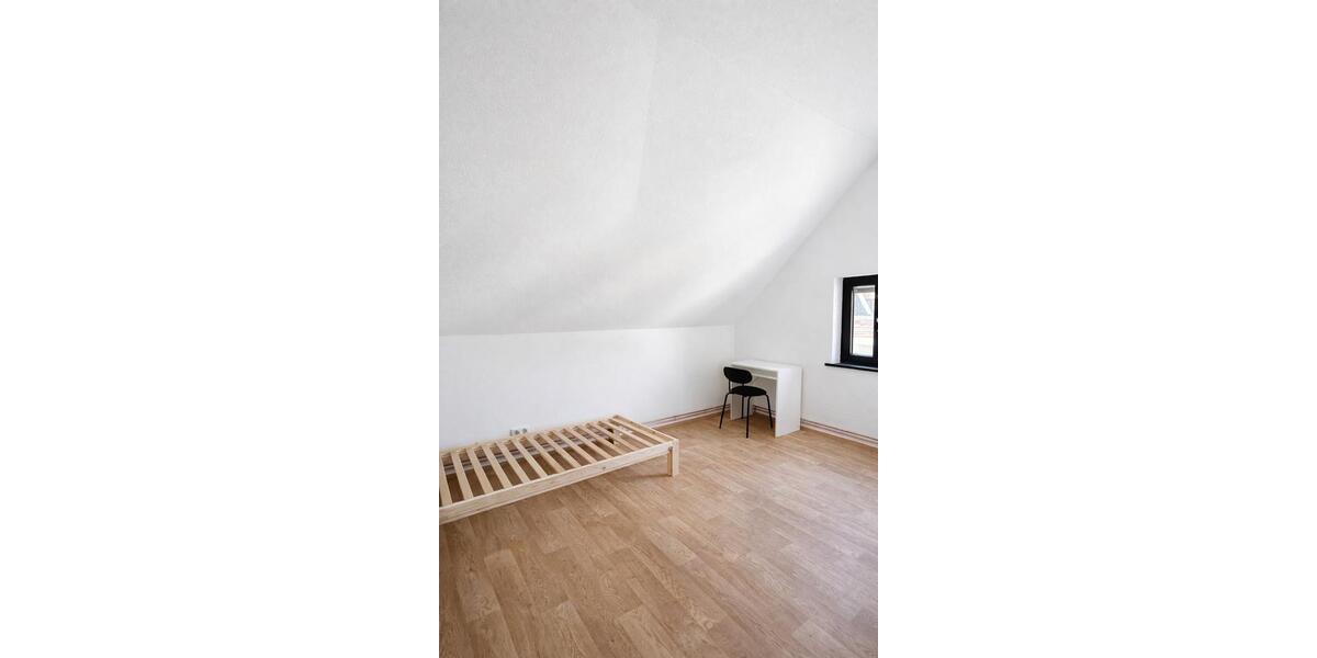 Wohnen auf Zeit Bremen Burglesum - 7 Zimmer, 95 m&sup2;, 500&euro; | Angebot:25402726