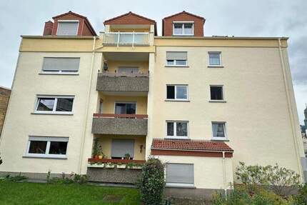3-Zimmerwohnung mit Gartenblick, herrlich ruhig im alten Ortskern von Eschborn. Bitte Texte lesen! 3 zimmer