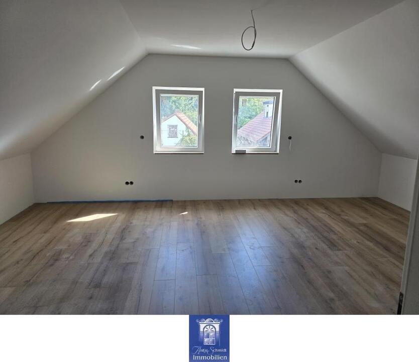 Erstbezug! Hochwertige Familienwohnung über 2 Ebenen! Terrasse, Garten, EBK! zimmer