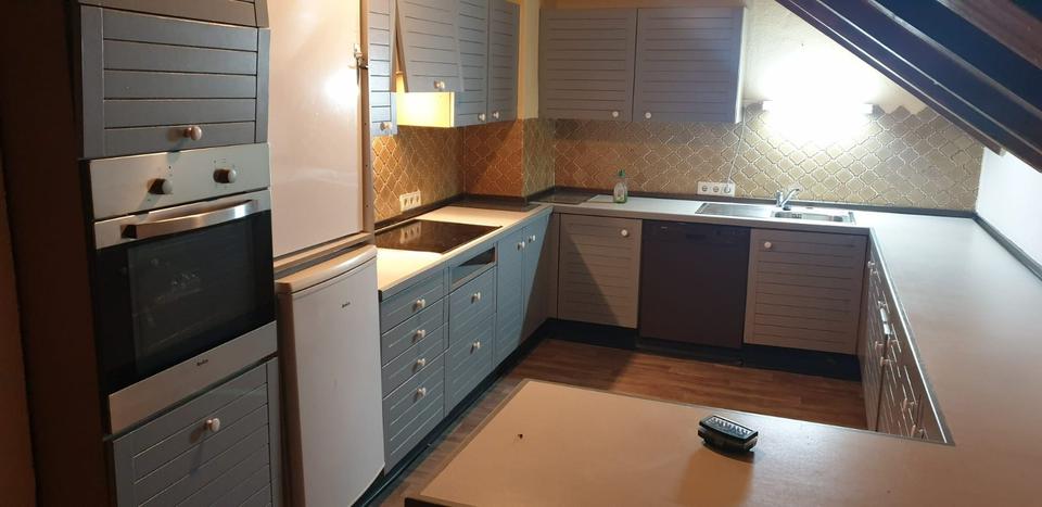 Dachgeschoßwohnung Patersdorf - 5 Zimmer, 140 m&sup2;, 770&euro; | Angebot:24495165