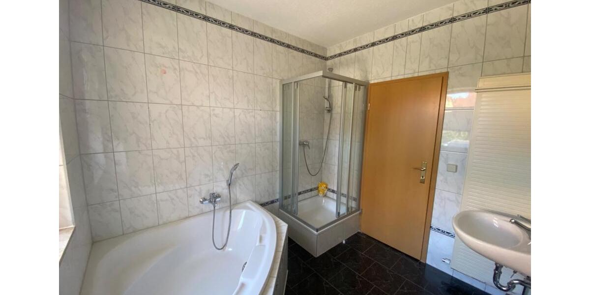 Erdgeschoßwohnung Blankenburg (Harz) - 4 Zimmer, 98 m&sup2;, 700&euro; | Angebot:26535290
