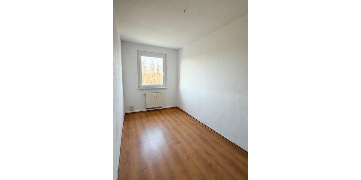 Erdgeschoßwohnung Naumburg (Saale) - 3 Zimmer, 60 m&sup2;, 280&euro; | Angebot:26464010