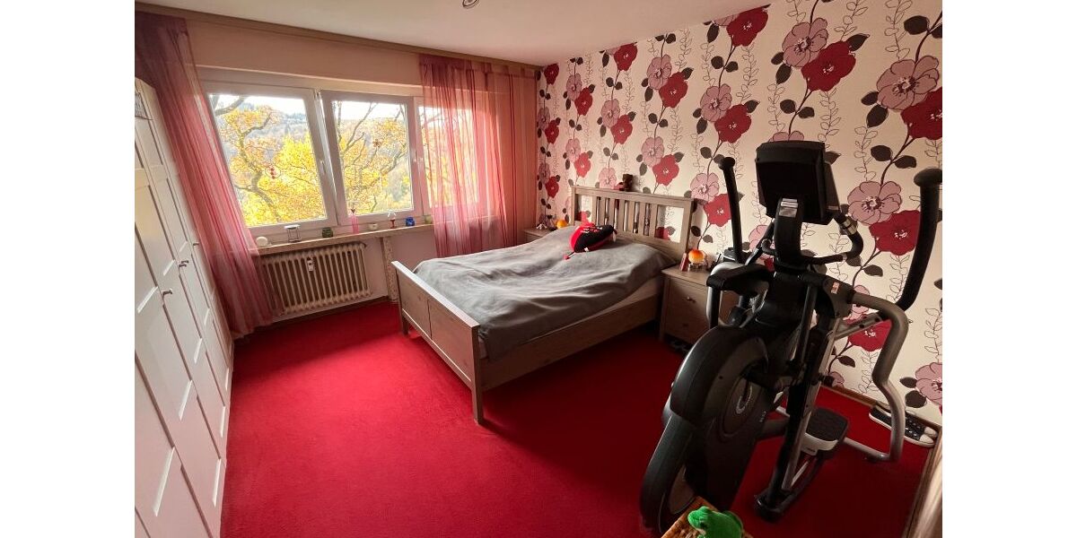 4 12 Zi., Küche, Bad, Gäste-WC, 2 x Loggia, Sauna, 4 zimmer