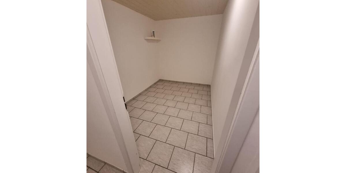 Etagenwohnung Messel - 5 Zimmer, 109 m&sup2;, 1.500&euro; | Angebot:24471352