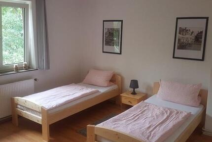 Wohnen auf Zeit Kassel Philippinenhof-Warteberg - 4 Zimmer, 80 m&sup2;, 120&euro; | Angebot:24682458