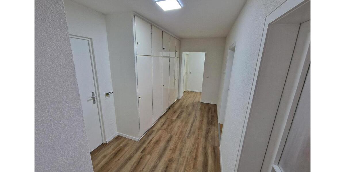 Helle modern möblierte WG-Zimmer Heidenheim ggü. DHBW Top-Lage! 4 zimmer