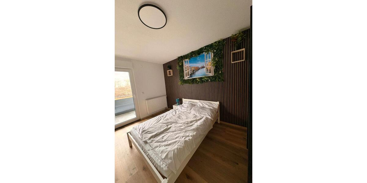 Wohnen auf Zeit Keltern - 13 Zimmer, 300 m&sup2;, 60&euro; | Angebot:25943591