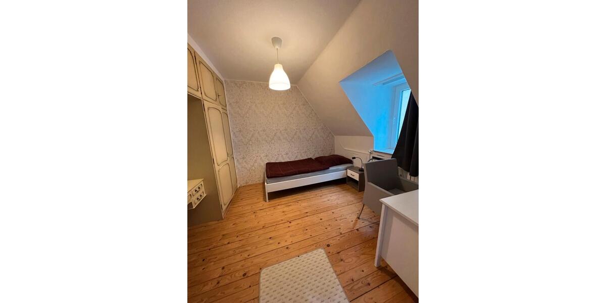 Wohnen auf Zeit Lingen (Ems) Damaschke - 5 Zimmer, 200 m&sup2;, 20&euro; | Angebot:16832197