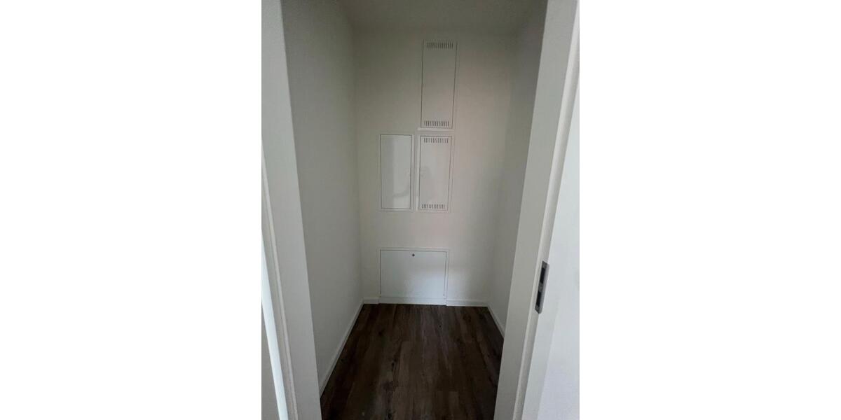Etagenwohnung Kiel Gaarden-Ost - 3 Zimmer, 71 m&sup2;, 1.300&euro; | Angebot:26689434