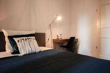 WG-Zimmer in Stuttgart 575 € 14 m² zimmer