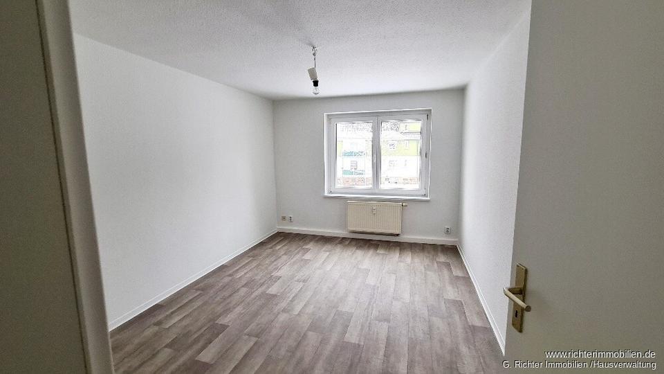 Etagenwohnung Halsbrücke - 3 Zimmer, 68 m&sup2;, 408&euro; | Angebot:23182402
