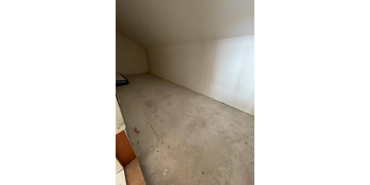 Dachgeschoßwohnung Eschwege - 2 Zimmer, 80 m&sup2;, 595&euro; | Angebot:26213108