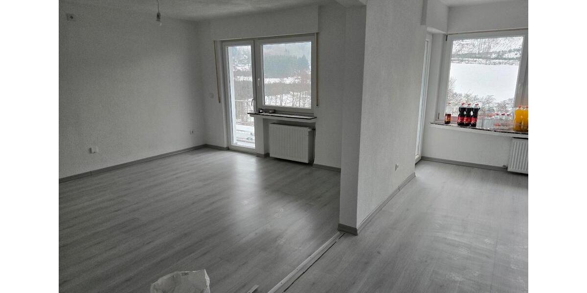 Erdgeschoßwohnung Kirchhundem - 3 Zimmer, 100 m&sup2;, 750&euro; | Angebot:26261241