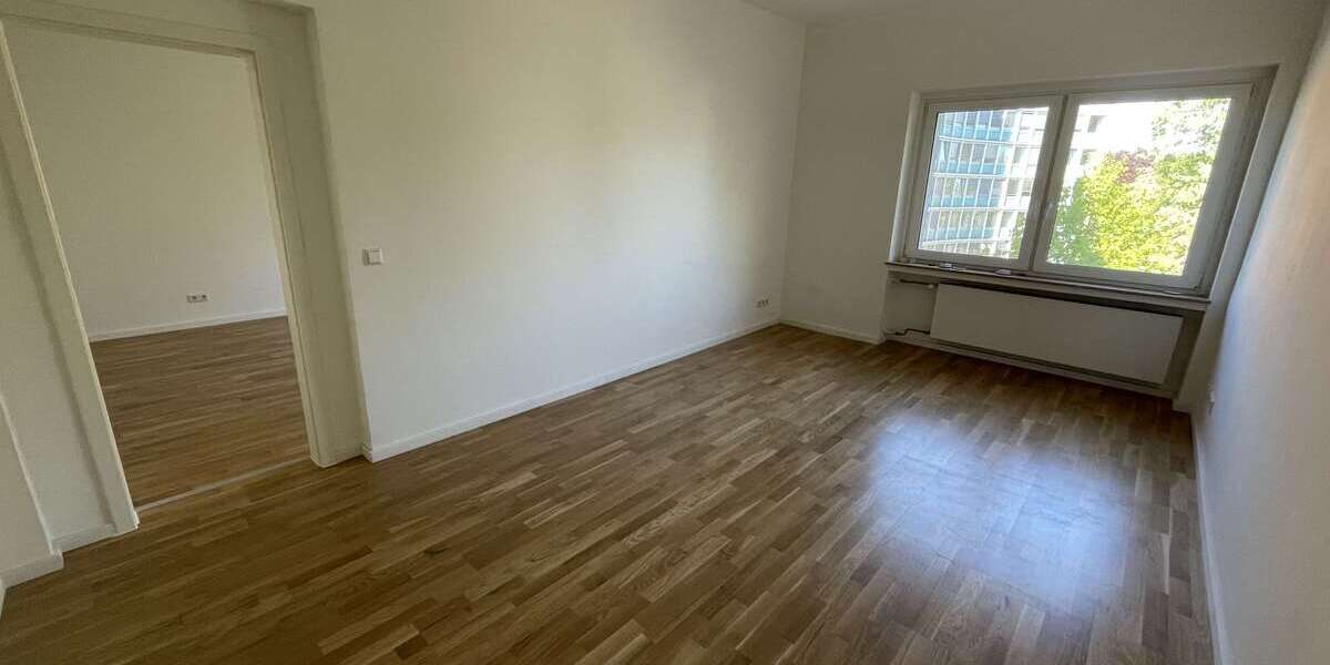Etagenwohnung Düsseldorf Mörsenbroich - 2 Zimmer, 71 m&sup2;, 1.030&euro; | Angebot:26762177