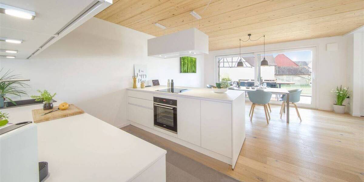 Etagenwohnung Überlingen Nußdorf - 5 Zimmer, 105 m&sup2;, 2.490&euro; | Angebot:26740185