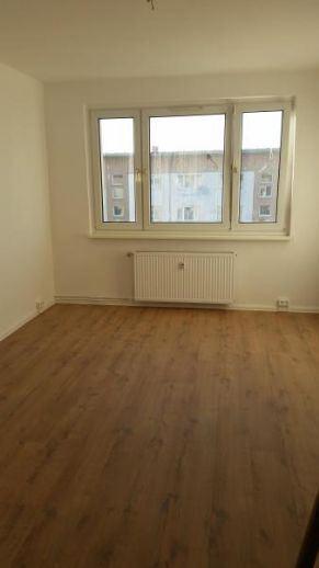 Dachgeschoßwohnung Zwenkau - 2 Zimmer, 47 m&sup2;, 380&euro; | Angebot:24784510