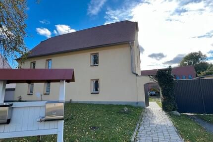 Haus Taucha - 8 Zimmer, 200 m&sup2;, 1.800&euro; | Angebot:26610330