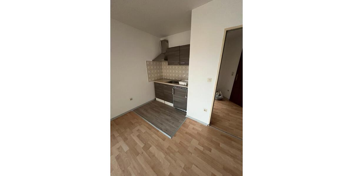 Etagenwohnung Pforzheim Nordstadt - 1 Zimmer, 32 m&sup2;, 450&euro; | Angebot:26420526