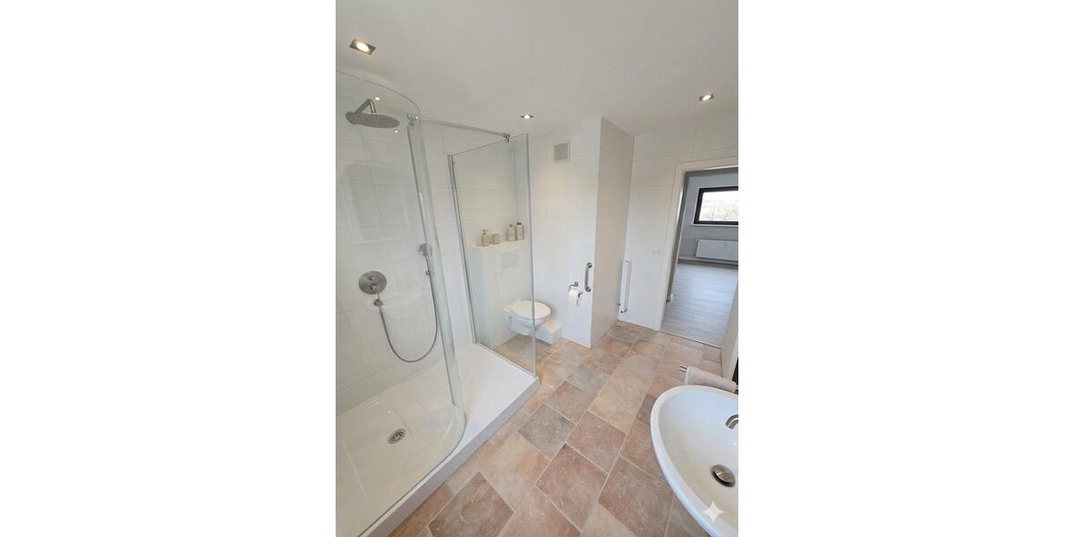 Dachgeschoßwohnung Nienburg (Weser) - 3 Zimmer, 105 m&sup2;, 997&euro; | Angebot:26330386