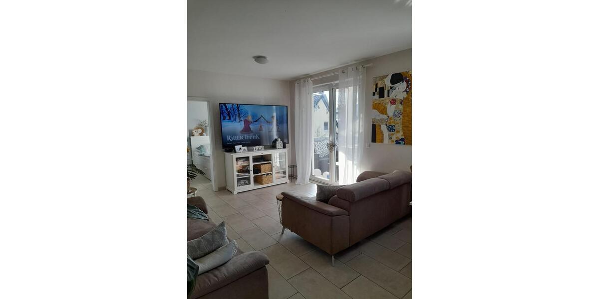 Erdgeschoßwohnung Wiehl - 3 Zimmer, 80 m&sup2;, 1.050&euro; | Angebot:25790478