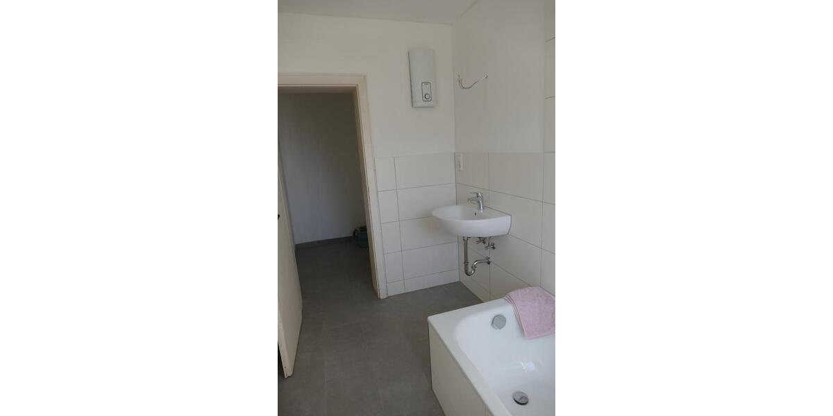 Hochparterre Korschenbroich - 4 Zimmer, 103 m&sup2;, 880&euro; | Angebot:24525364